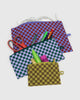 ENSEMBLE DE 3 POCHETTES « FLAT POUCH JEWL CHECKS » — par Baggu