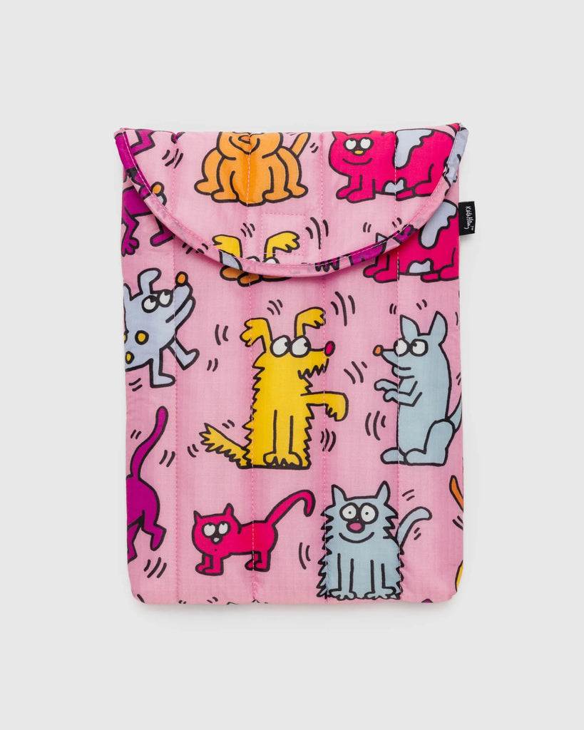 PUFFY LAPTOP SLEEVE “KEITH HARING PETS“ — by Baggu