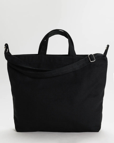 HORIZONTAL ZIP DUCK BAG BLACK — by Baggu